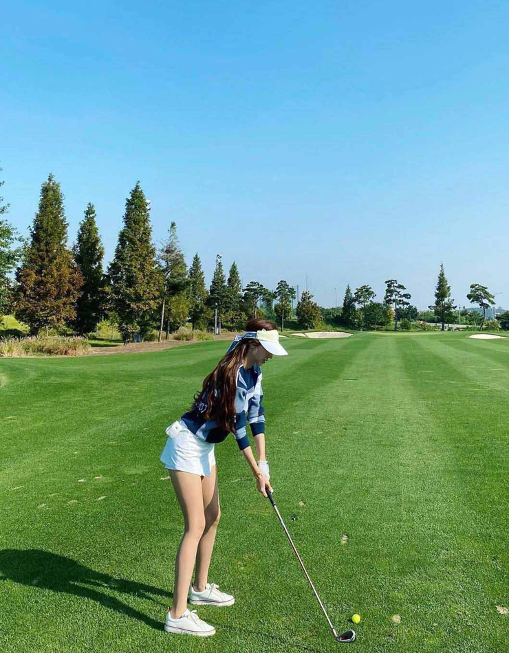 2 cô nàng Hàn Quốc cao 1m80, tự tin phô dáng đẹp giữa trời Âu nhờ bộ môn "ngốn tiền" - 7