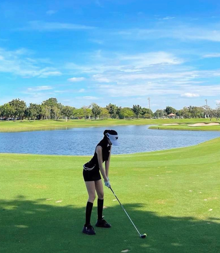 2 cô nàng Hàn Quốc cao 1m80, tự tin phô dáng đẹp giữa trời Âu nhờ bộ môn "ngốn tiền" - 10