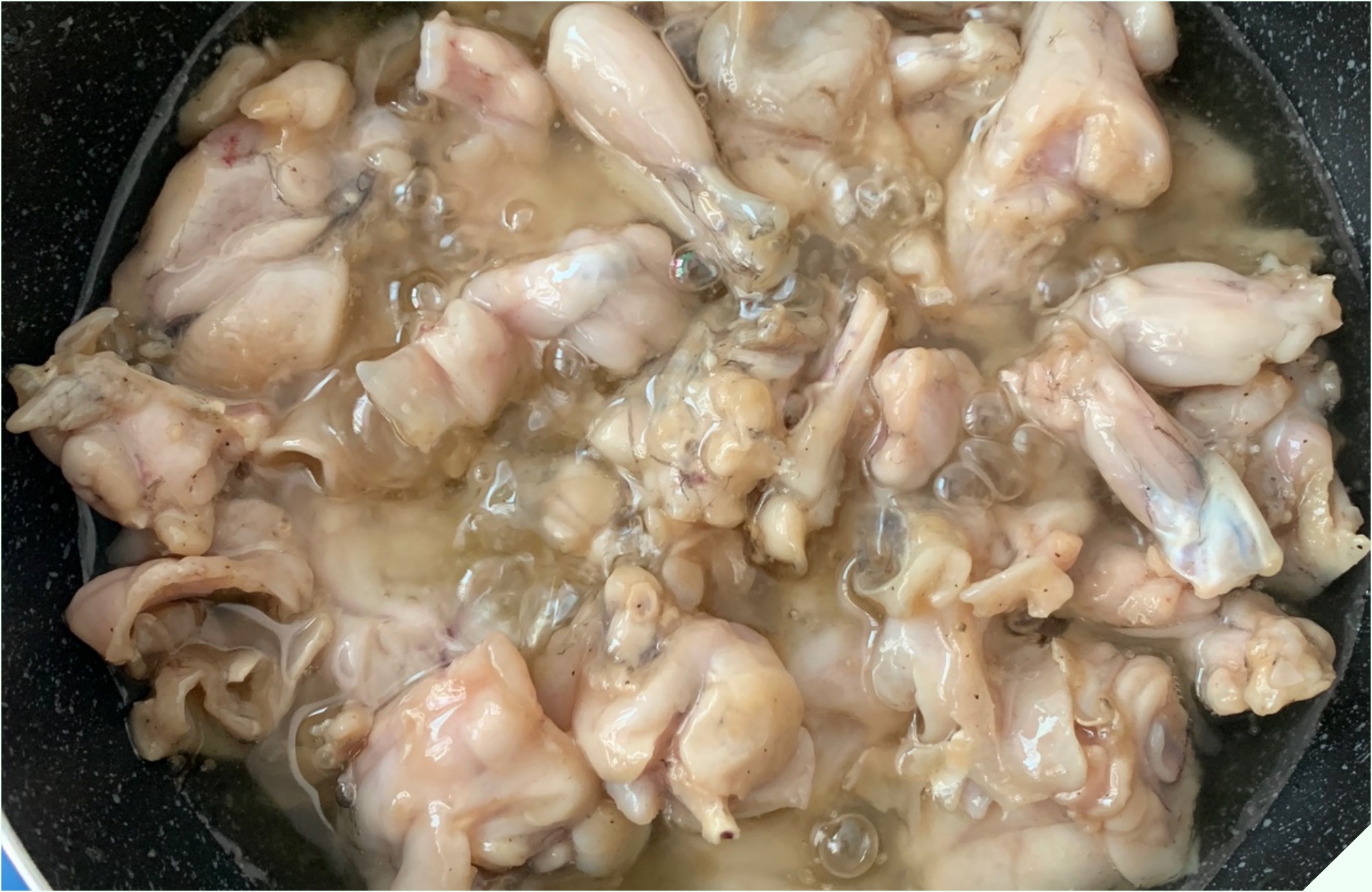 Đi chợ gặp loại thịt được ví như “vị thuốc mùa đông” mua về nấu cùng quả dài ngoằng thành món cay cay, lớn nhỏ đều ăn “thun thút” - 14