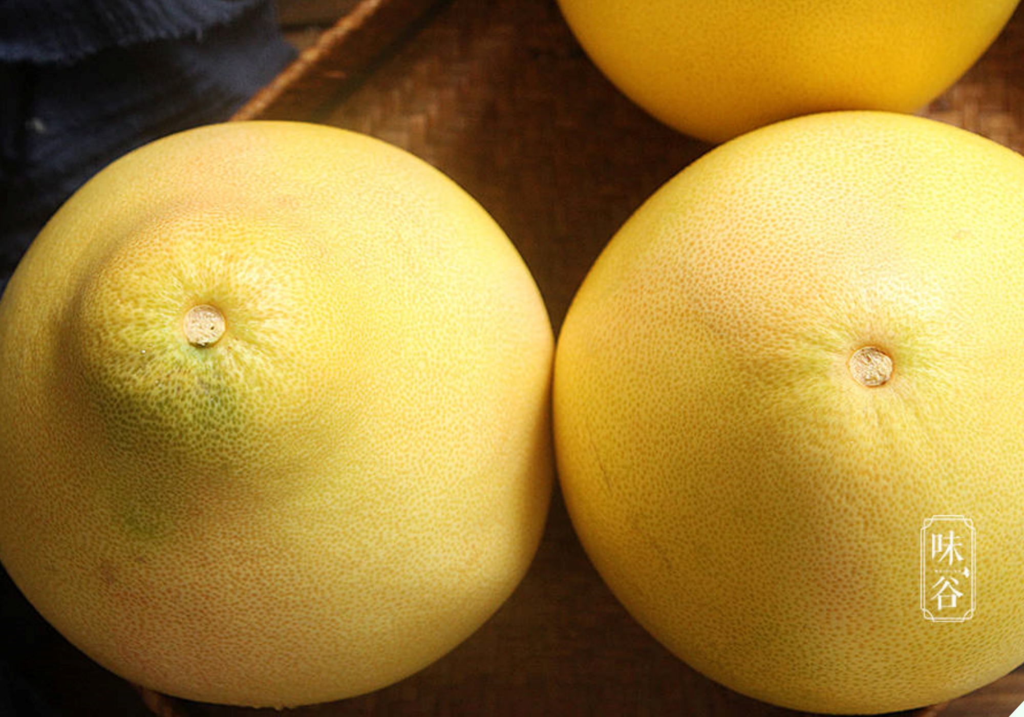 Mua bưởi nên chọn quả nhọn hay tròn? người bán dạy bạn 4 mẹo, nhìn sơ là biết bưởi có ngọt và mọng nước không - 3