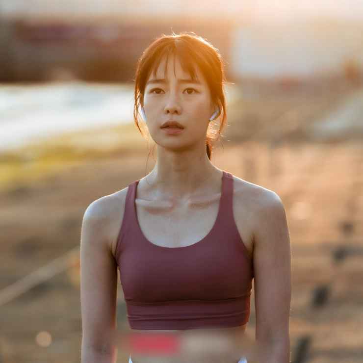 &#34;Nữ hoàng cảnh nóng&#34; tát sưng mặt Song Hye Kyo trong phim mới - 4