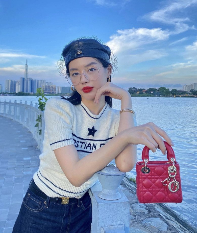 Áo 60 triệu đồng được "con dâu nhà chủ tịch" Đỗ Mỹ Linh lăng xê - 4