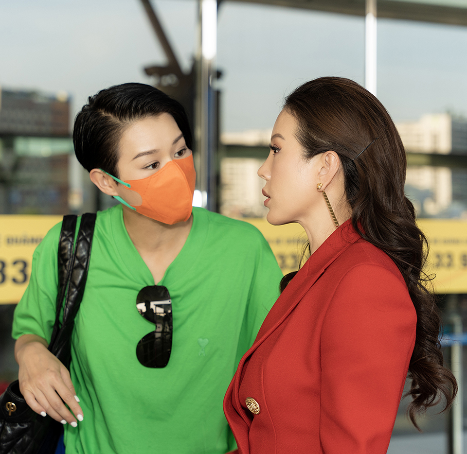 Sao phim TVB Hồ Hạnh Nhi bất ngờ đến Việt Nam, thân thiết bên một mỹ nhân Việt - 1