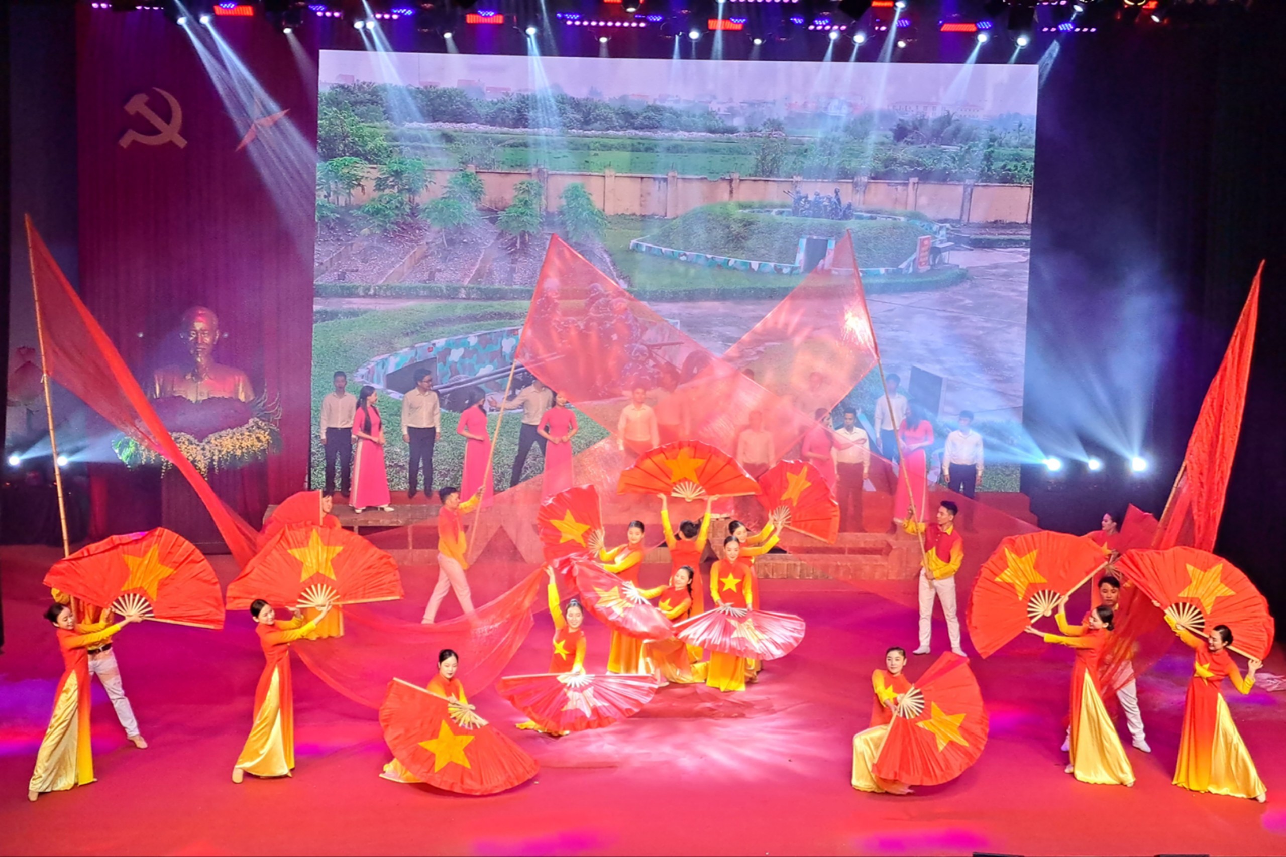 50 năm Chiến thắng “Hà Nội - Điện Biên Phủ trên không”: Những kỷ niệm hào hùng - 1