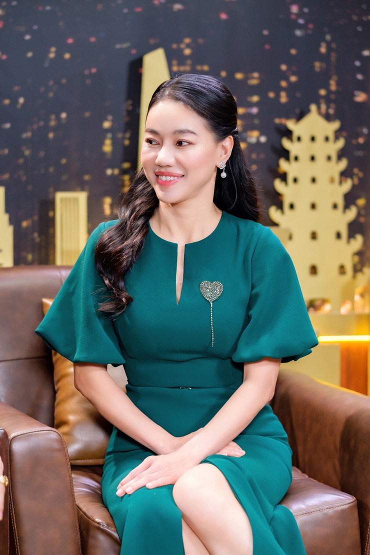 Chuyện tình cô – trò của vợ chồng  ĐD Hoàng Nhật Nam và &#34;bà trùm hoa hậu&#34; Kim Dung - 6