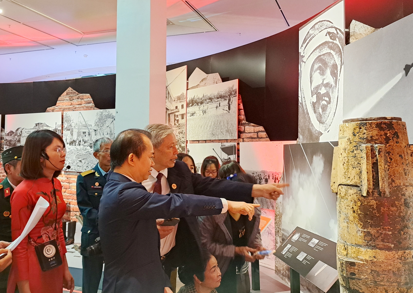 Xúc động trước những hiện vật đặc biệt tại chuyên đề “Hà Nội 1972- Khát vọng hoà bình” - 3