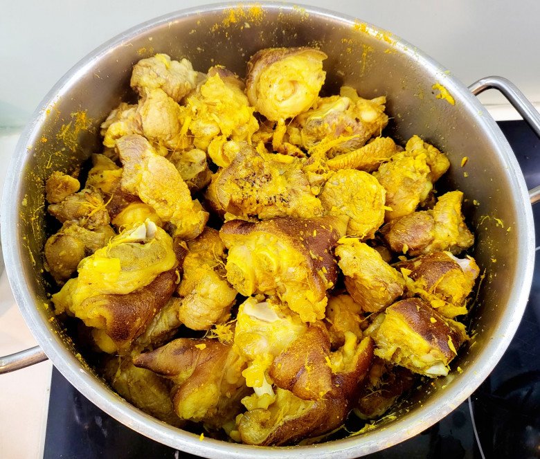 Tình cảnh vợ Mạnh Trường sau sinh con thứ 3: Vào bếp nấu cho cả nhà món mình không ăn được, đành ngồi nhìn - 9