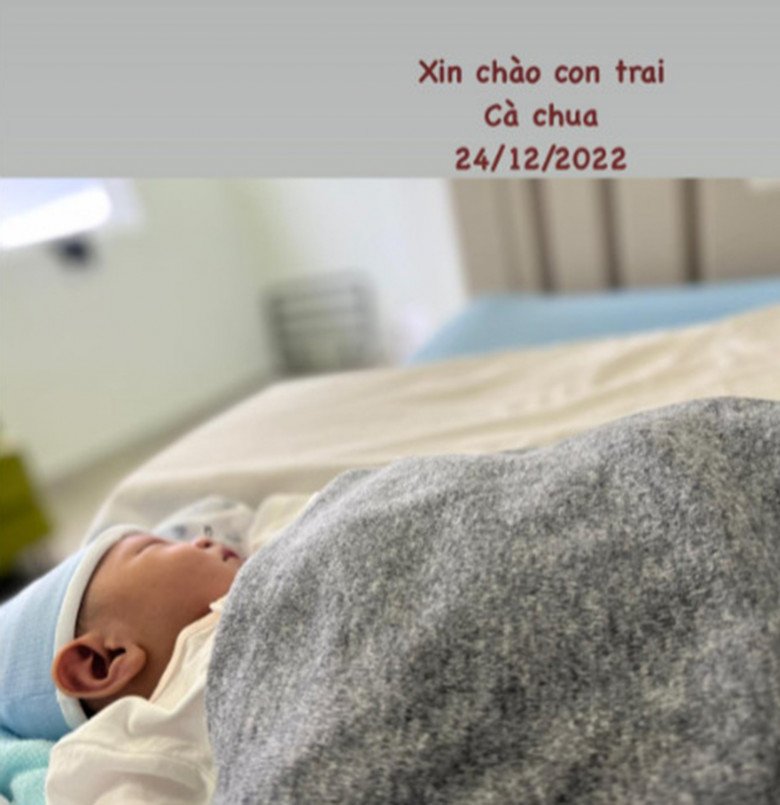 “Chàng chăn bò” So Y Tiết lỉnh kỉnh đồ đạc đưa vợ đi đẻ, hạnh phúc đón con đầu lòng đúng ngày Noel - 2