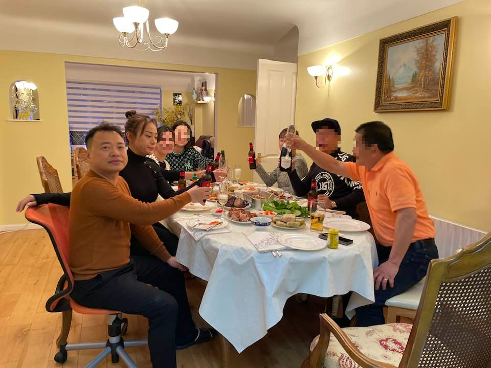 Shark Bình đưa Phương Oanh "ra mắt" gia đình, bạn bè ở trời Tây? - 4