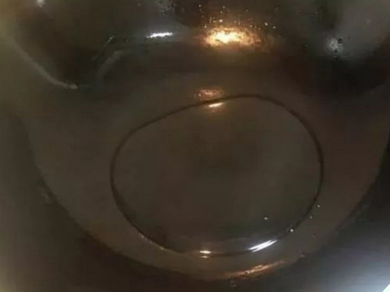 Mẹo biến chảo sắt thành chảo chống dính trong 5 giây mà không tốn 1 xu, tha hồ chiên xào chẳng sợ sát - 4