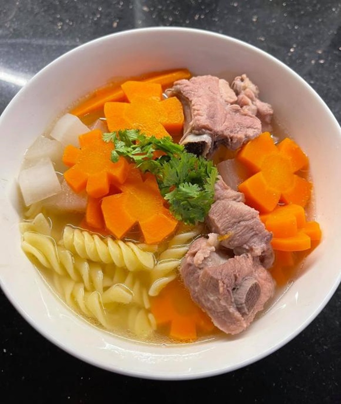 Nữ diễn viên VTV được chồng khen hết lời vì nấu ăn: Vừa khoe món ăn mới, bạn bè liền phong là "siêu đầu bếp" - 21