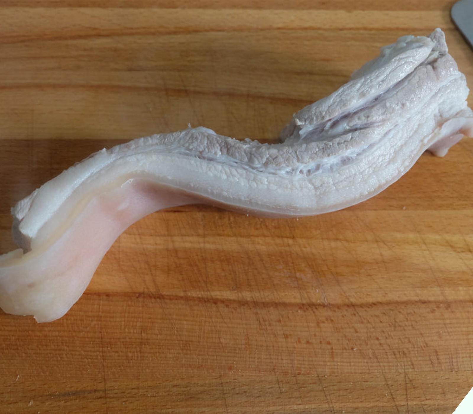 Chần thịt lợn nên dùng nước lạnh hay nước nóng? Nhiều người dùng nhầm nước khiến thịt tanh nồng lại “khô như rơm” - 8