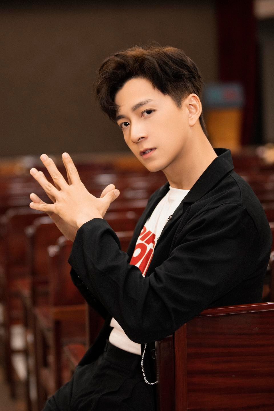 Vừa bị VTV gọi tên, Lê Dương Bảo Lâm đã "đánh bại" Hari Won, Mỹ Tâm dẫn đầu BXH này - 3