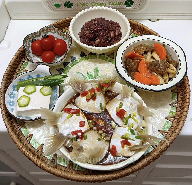 Mục sở thị những mâm cơm cữ cực ít dầu mỡ của mẹ bỉm Việt được chồng Trung nấu hàng ngày - 4