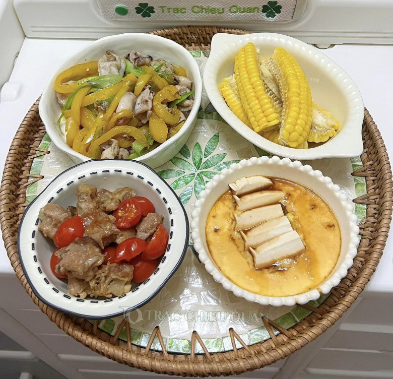 Mục sở thị những mâm cơm cữ cực ít dầu mỡ của mẹ bỉm Việt được chồng Trung nấu hàng ngày - 10