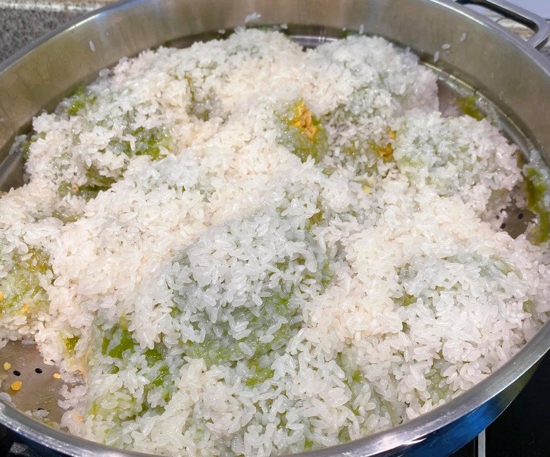 Tăng Thanh Hà nấu xôi thôi mà hút hơn chục nghìn like, ai nấy phải choáng váng vì quá nhiều thứ - 8