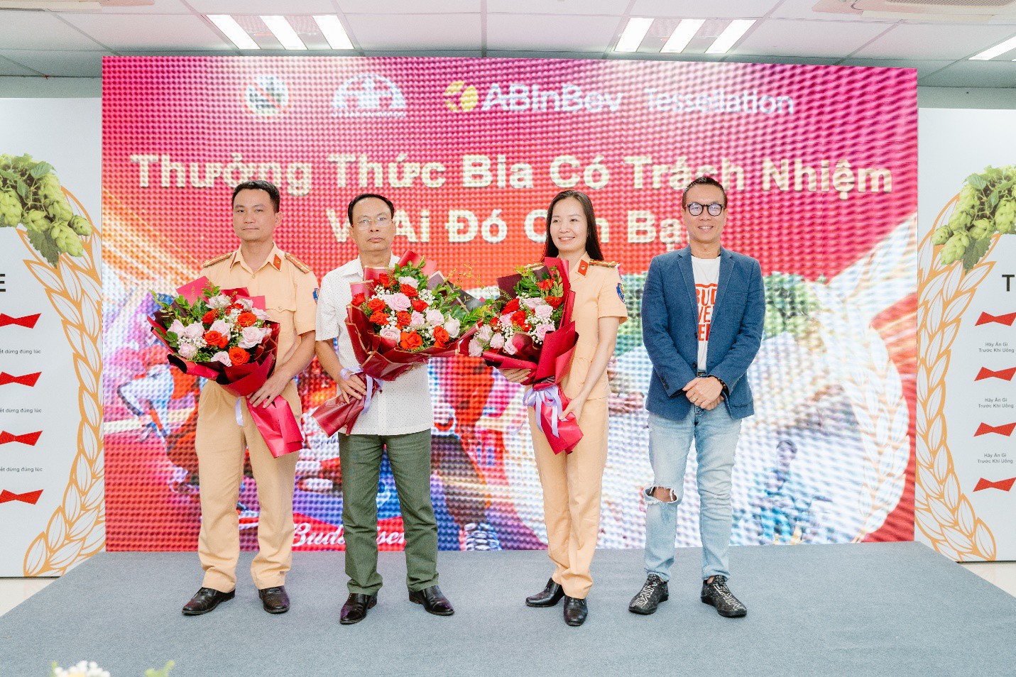 AB InBev nâng cao nhận thức ‘Đã uống bia thì không lái xe’ cho công nhân tỉnh Hòa Bình - 5