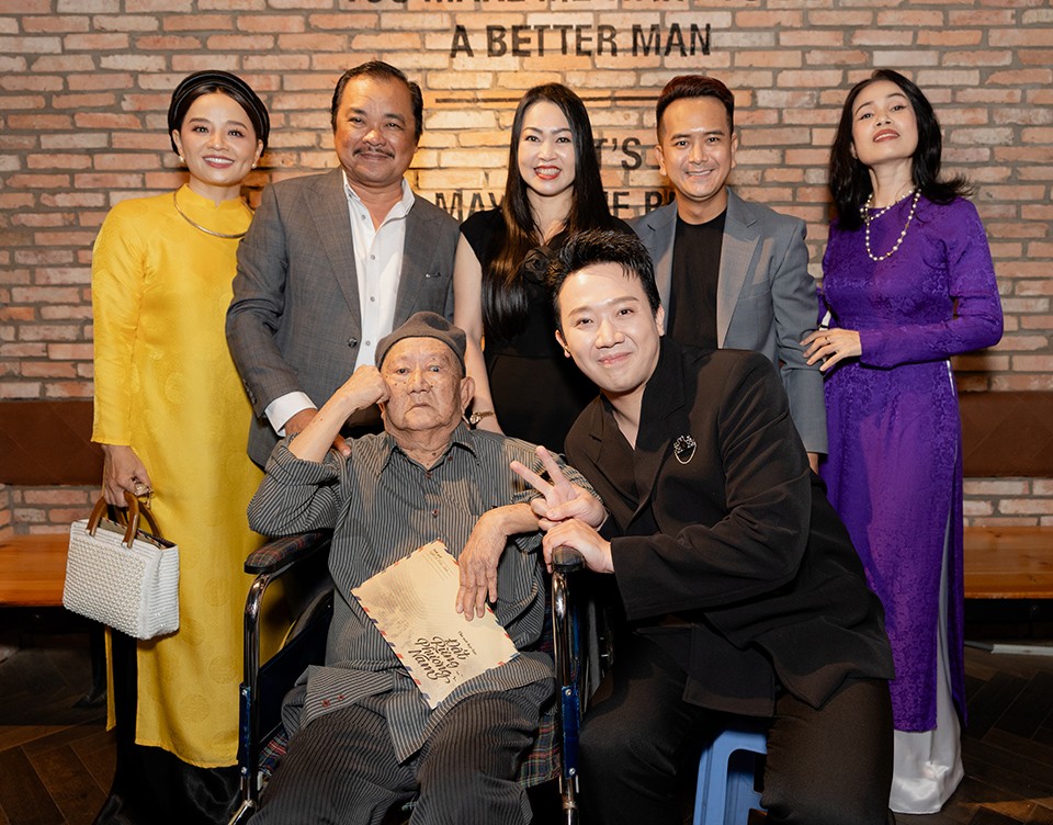 Bé An, thằng Cò “Đất phương Nam” 25 năm trước xuất hiện trong buổi ra mắt bản điện ảnh - 2