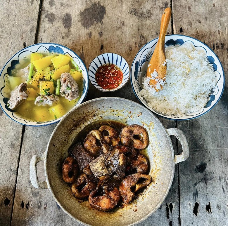 Tài tử Huỳnh Anh Tuấn khoe bữa ăn sáng mà như cỗ linh đình, còn dí dỏm: &#34;Bàn này 3 triệu nha&#34; - 4