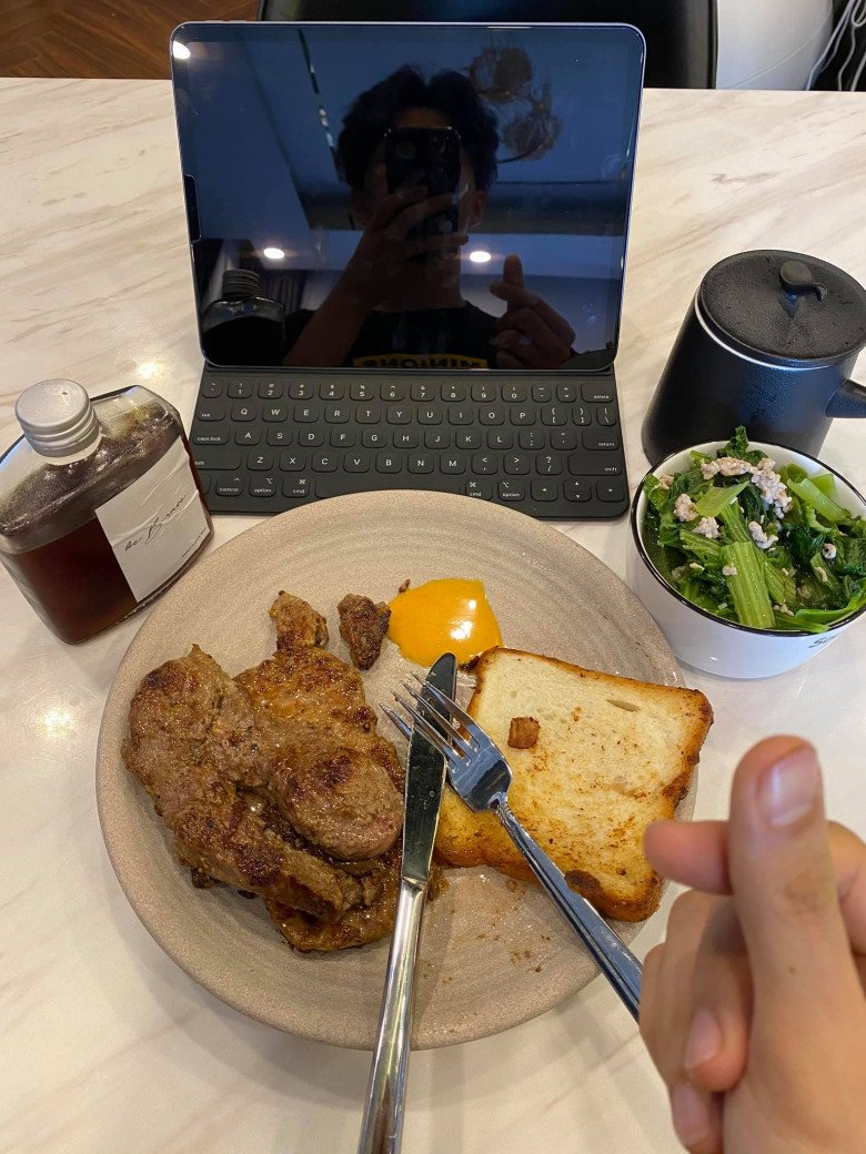 Kiều Minh Tuấn có lộc ăn, được mẹ ruột Ngô Kiến Huy nấu bún: Món ăn nhìn đẹp từ trong ra ngoài - 3