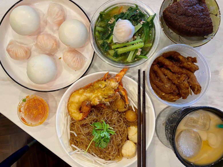 Kiều Minh Tuấn có lộc ăn, được mẹ ruột Ngô Kiến Huy nấu bún: Món ăn nhìn đẹp từ trong ra ngoài - 7