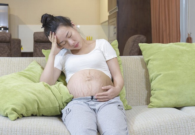 Mẹ bầu bị trĩ có sinh thường được không hay phải sinh mổ? - 2