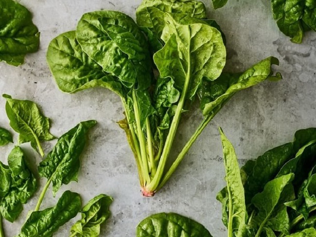 Rau này là kho chứa axit folic, rất tốt cho người thiếu sắt và bà bầu, ngoài chợ bán rất nhiều - 2