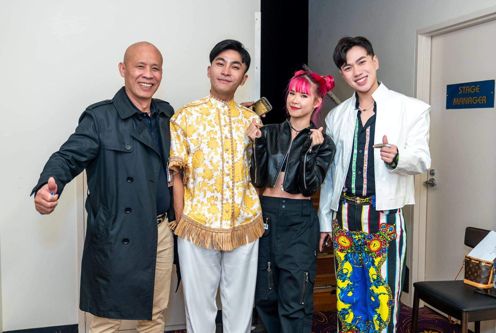 "Tân binh" Vpop "chịu chơi" ra mắt sản phẩm tại Úc, Lân Nhã, Khởi My dành lời khen - 3