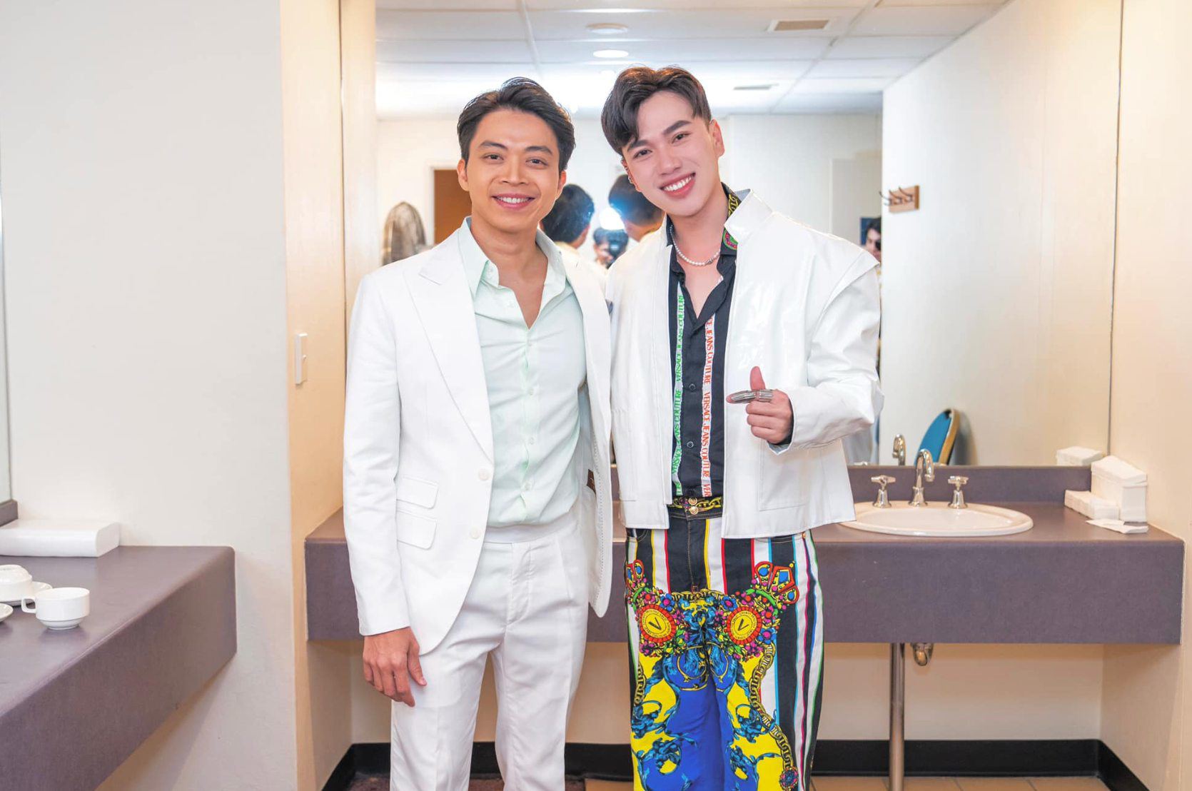 "Tân binh" Vpop "chịu chơi" ra mắt sản phẩm tại Úc, Lân Nhã, Khởi My dành lời khen - 4