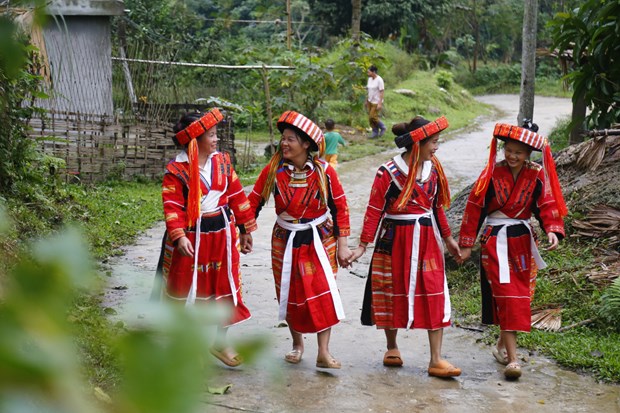 Lần đầu tiên tổ chức Ngày hội văn hóa các dân tộc có số dân dưới 10.000 người - 2