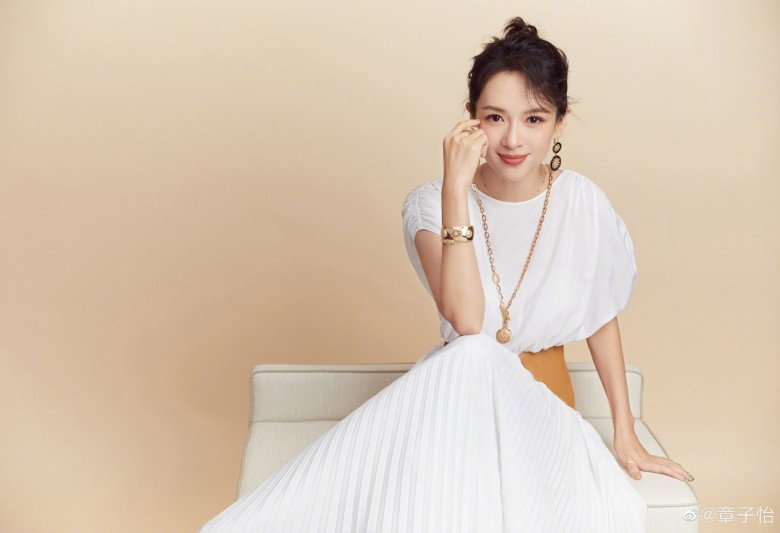 "Quốc bảo nhan sắc" xứ Trung sở hữu vòng eo thon thả sau sinh nhờ 3 thói quen - 2