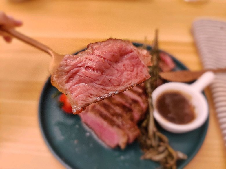 Cách làm bò bít tết tại nhà cực ngon, ăn hoài không chán - 6