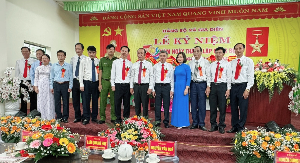Chủ tịch Liên hiệp các Hội Văn học nghệ thuật Việt Nam dự Lễ kỷ niệm 70 năm ngày thành lập Đảng bộ xã Gia Điền - 4