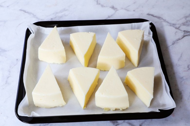 Sữa tươi không chỉ để uống, đem nướng lên được món núng nính, thơm ngon ăn một lần nhớ cả đời - 7