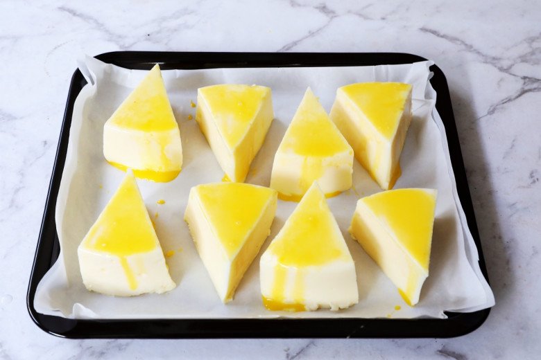 Sữa tươi không chỉ để uống, đem nướng lên được món núng nính, thơm ngon ăn một lần nhớ cả đời - 8