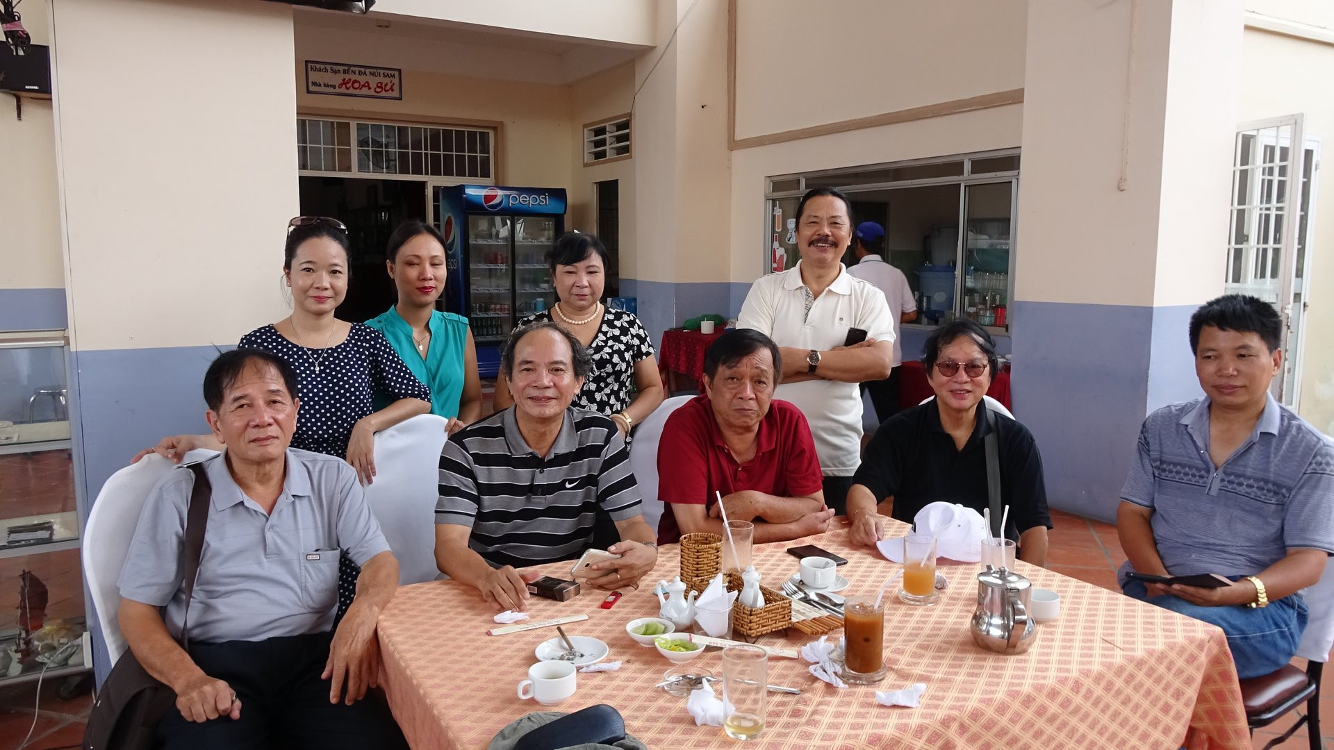 Nguyễn Thế Khoa: “Một đời đam mê, một đời bão tố” và không phải tay vừa! - 3