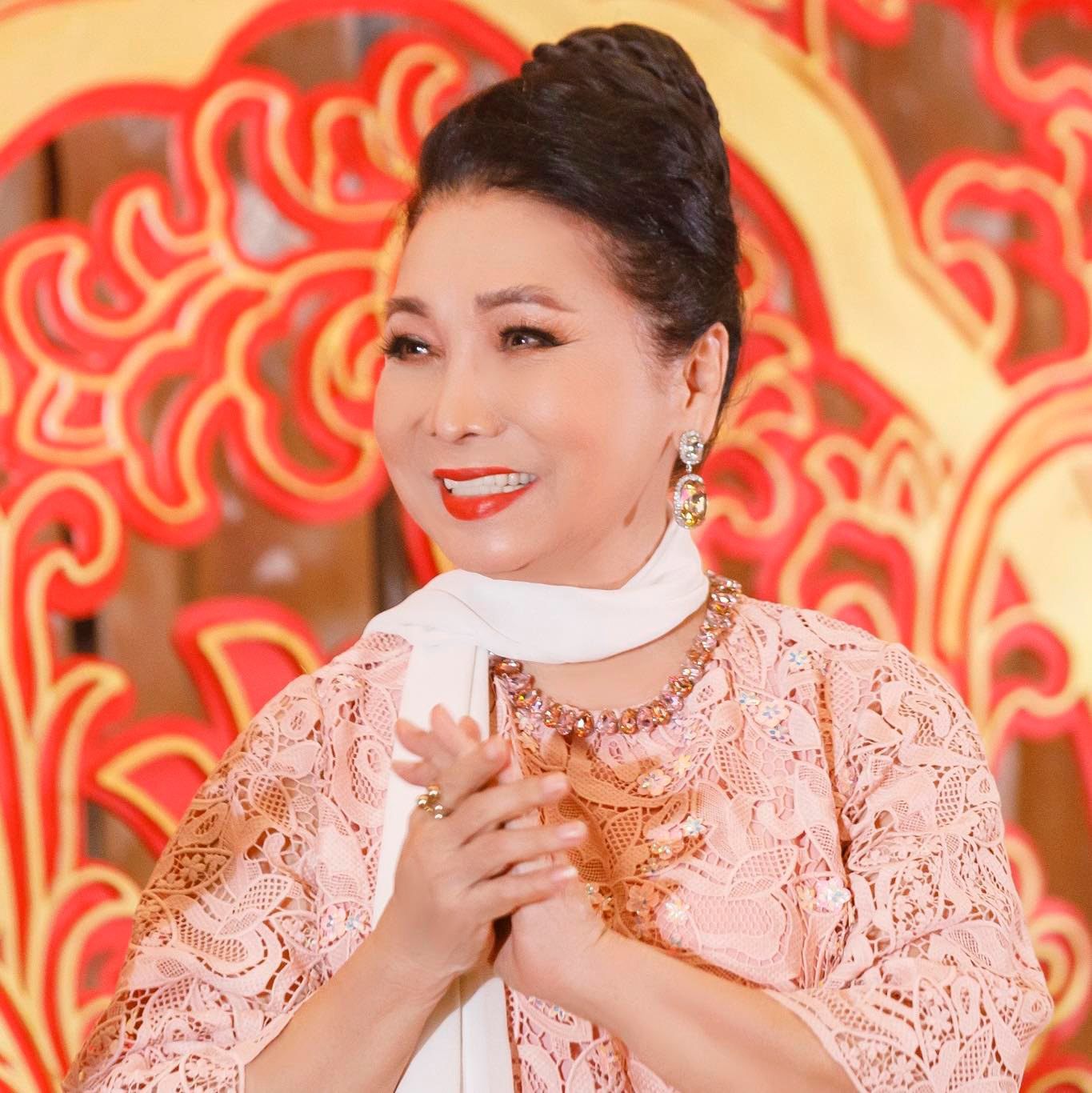 NSND Bạch Tuyết: "Làm cải lương không thể nhà quê" - 1
