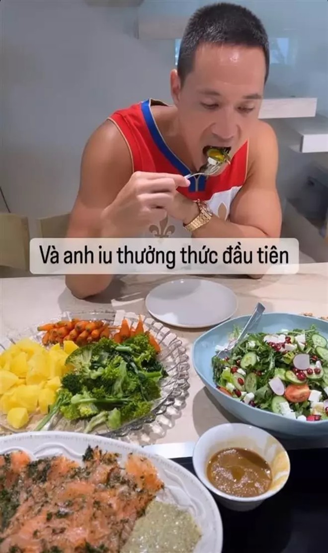 Hồ Ngọc Hà khoe nấu đặc sản miền Trung tại nhà mừng tuổi 40 của chồng yêu Kim Lý - 7