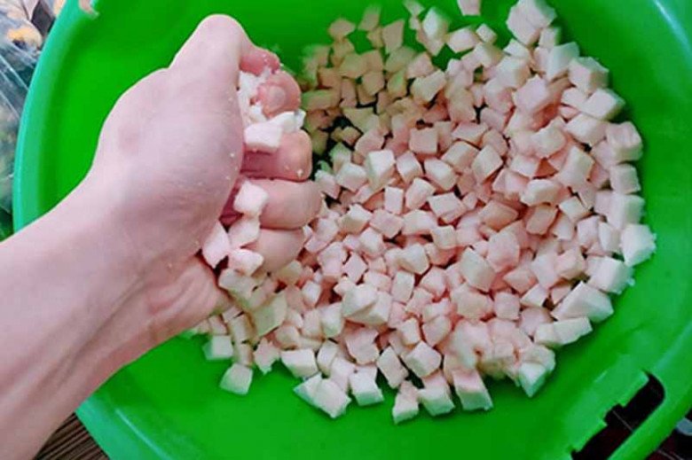 Cách làm chè bưởi đơn giản với bí quyết để cùi giòn ngon, không đắng - 3