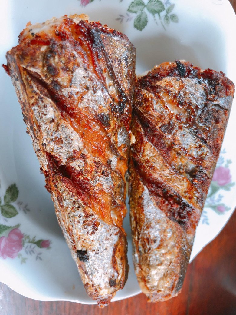 "Bé Leon phiên bản người lớn của Hồ Ngọc Hà" khoe mâm cơm đạm bạc mẹ nấu ở quê làm dân mạng xúc động - 8