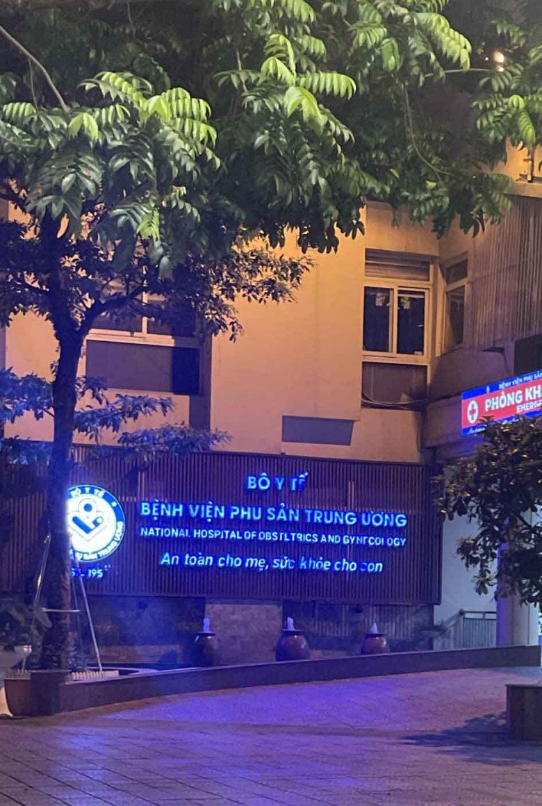 Mẹ bỉm đi đẻ chọn gói sinh gia đình, nằm phòng dịch vụ 4 triệu/đêm ở Phụ sản Trung ương - 1