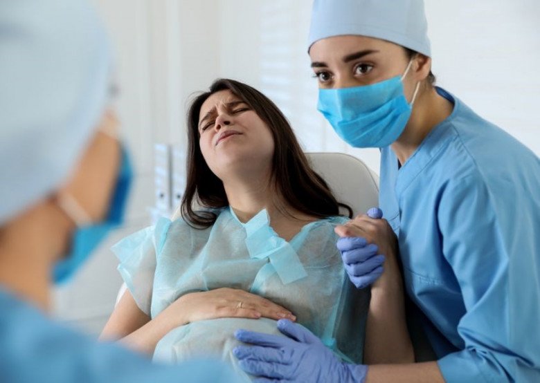 Sản phụ Hòa Bình kể trải nghiệm sinh thường, lựa chọn đặt thuốc kích chuyển dạ - 2