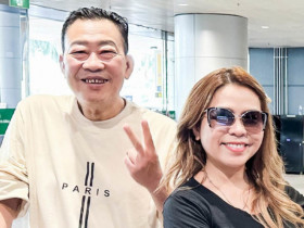 Nhạc sĩ Lê Quang về nước sau 4 năm phẫu thuật cắt bỏ bàn chân tại Mỹ