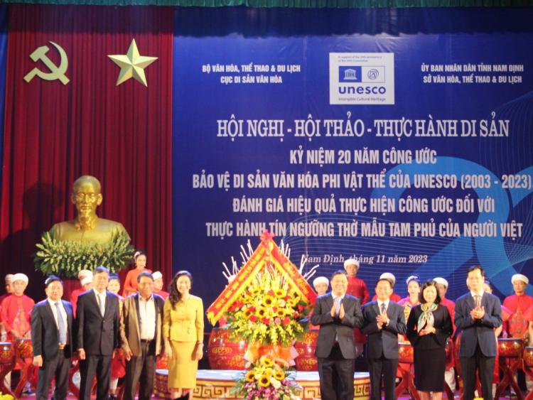 Hội thảo Thực hành di sản Tín ngưỡng thờ Mẫu Tam phủ của người Việt tại Nam Định