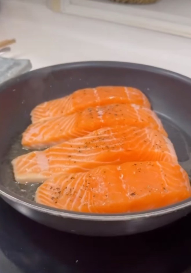 Vợ Hoàng Bách khoe khoảnh khắc 3 thế hệ trong 1 căn bếp, món ăn nhận được nhiều lời khen - 3