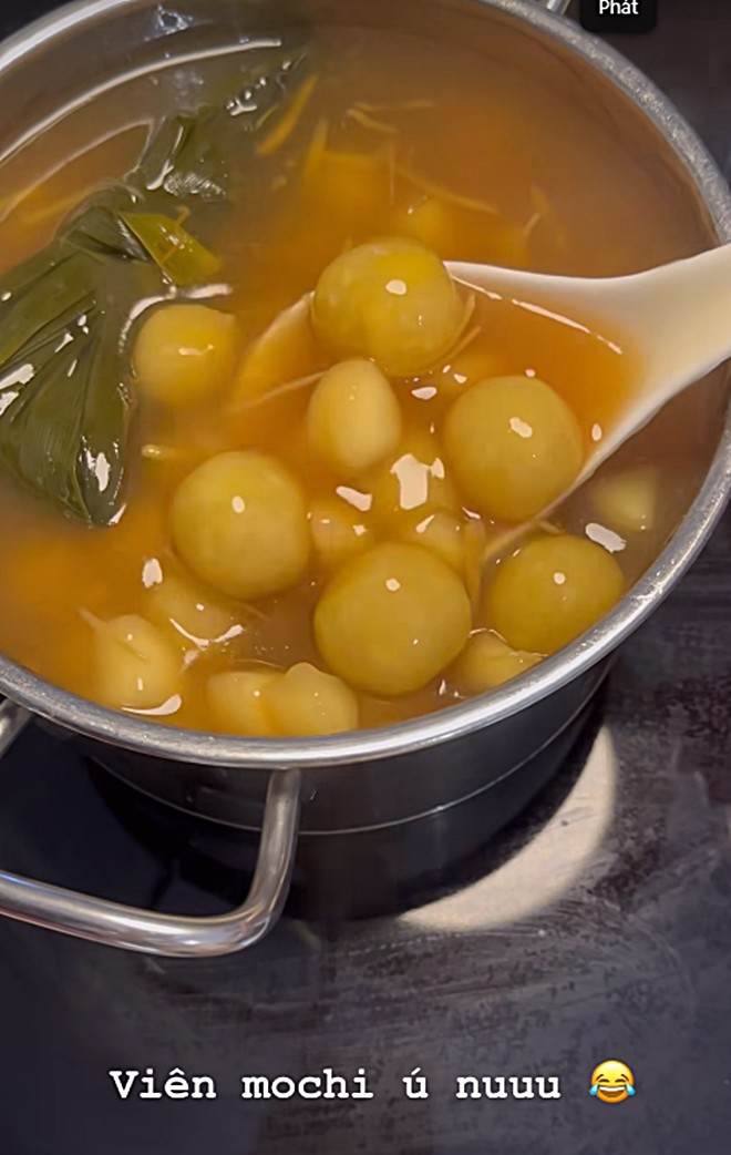 Nữ diễn viên VTV vác bụng to vào bếp nấu chè từ loại củ bình dân được quê chồng gửi, dân mạng thắc mắc 1 điều - 6