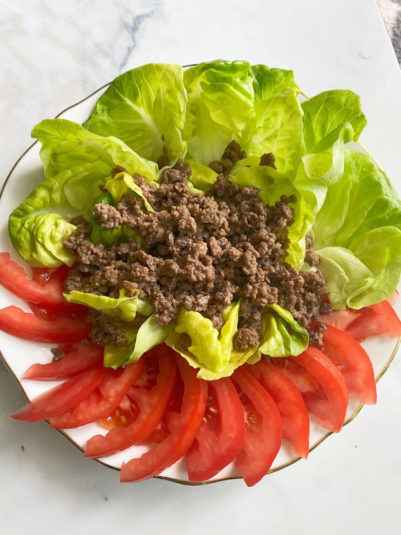 Vợ xinh của Huy Khánh nấu món ngon &#34;trả công&#34; cho con gái, hóa ra nam diễn viên cũng đảm không kém - 5