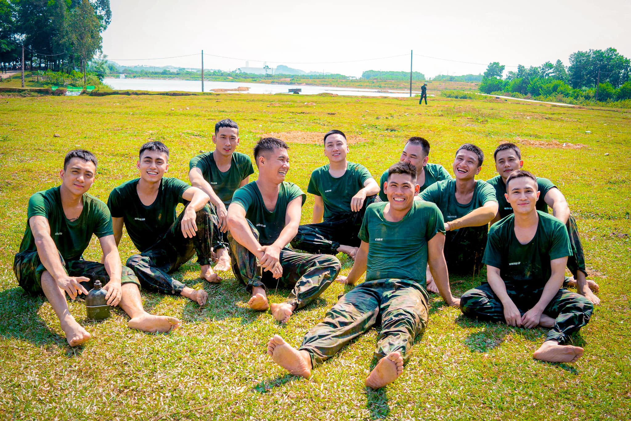 Huỳnh Lập: "Tôi xin lỗi nếu khán giả nghĩ mình cố tình tạo tiếng cười trong quân ngũ" - 4