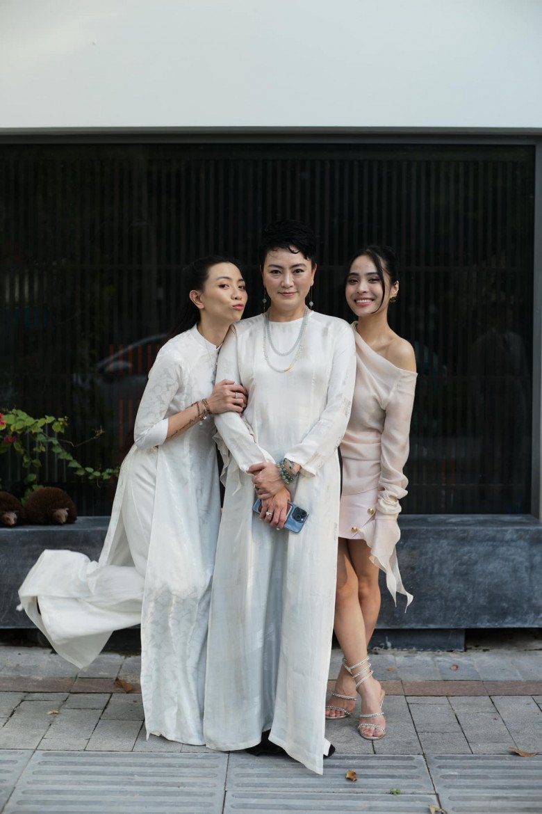Mẹ chồng ca nương Kiều Anh nấu ăn ngon nhưng vẫn xúc động vì bữa ăn mẹ ruột mình gửi sang - 6