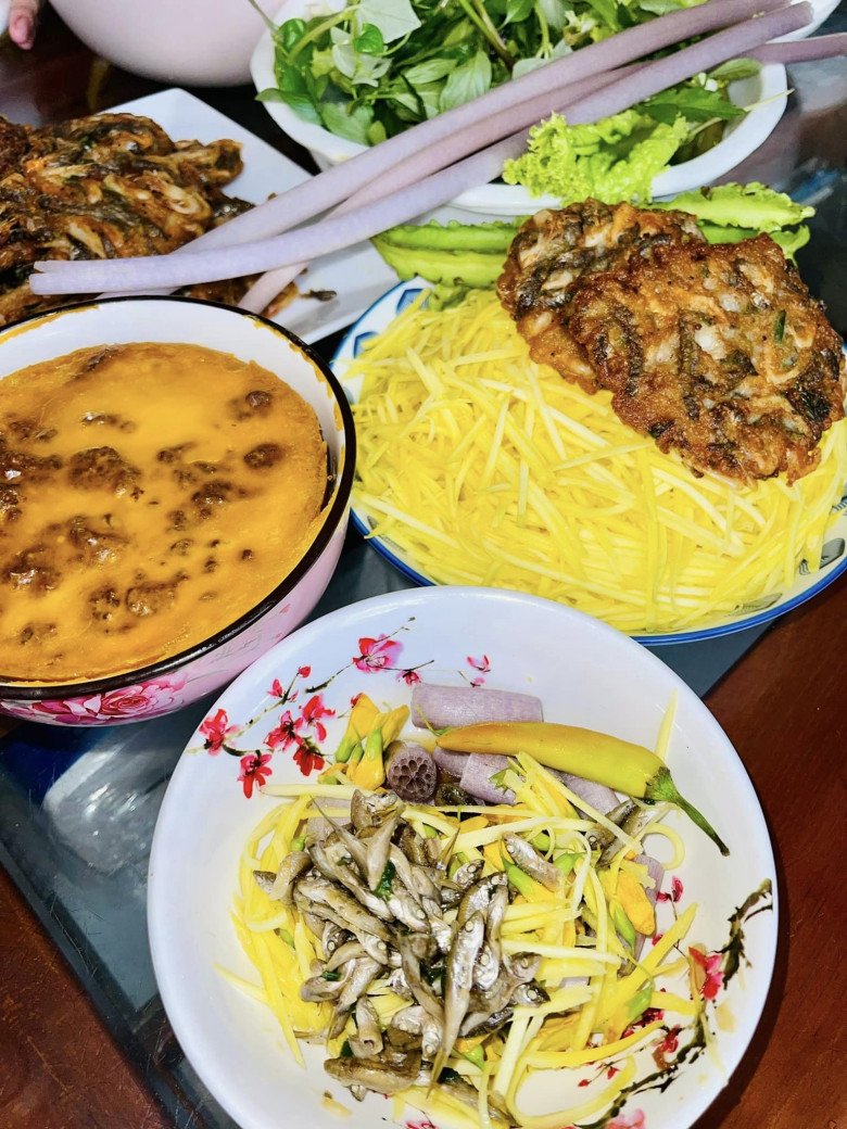 3 năm ngày giỗ Vân Quang Long, bạn thân làm cỗ cúng khiến mọi người nhìn mà xúc động - 8